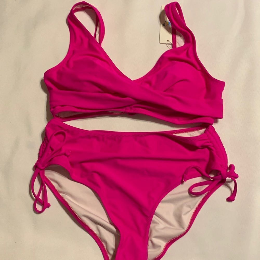Beachsissi size large two piece bikini NWT